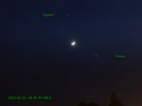 2023-02-22--18-35-39_DSC09986_Jupiter-Mond-Venus_DM_crop_easyHDR_markiert